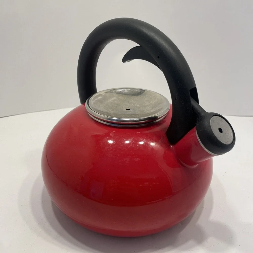SUR LA TABLE Retro Red Tea Kettle 2 Quarts 1.9 Liters missing lid knob